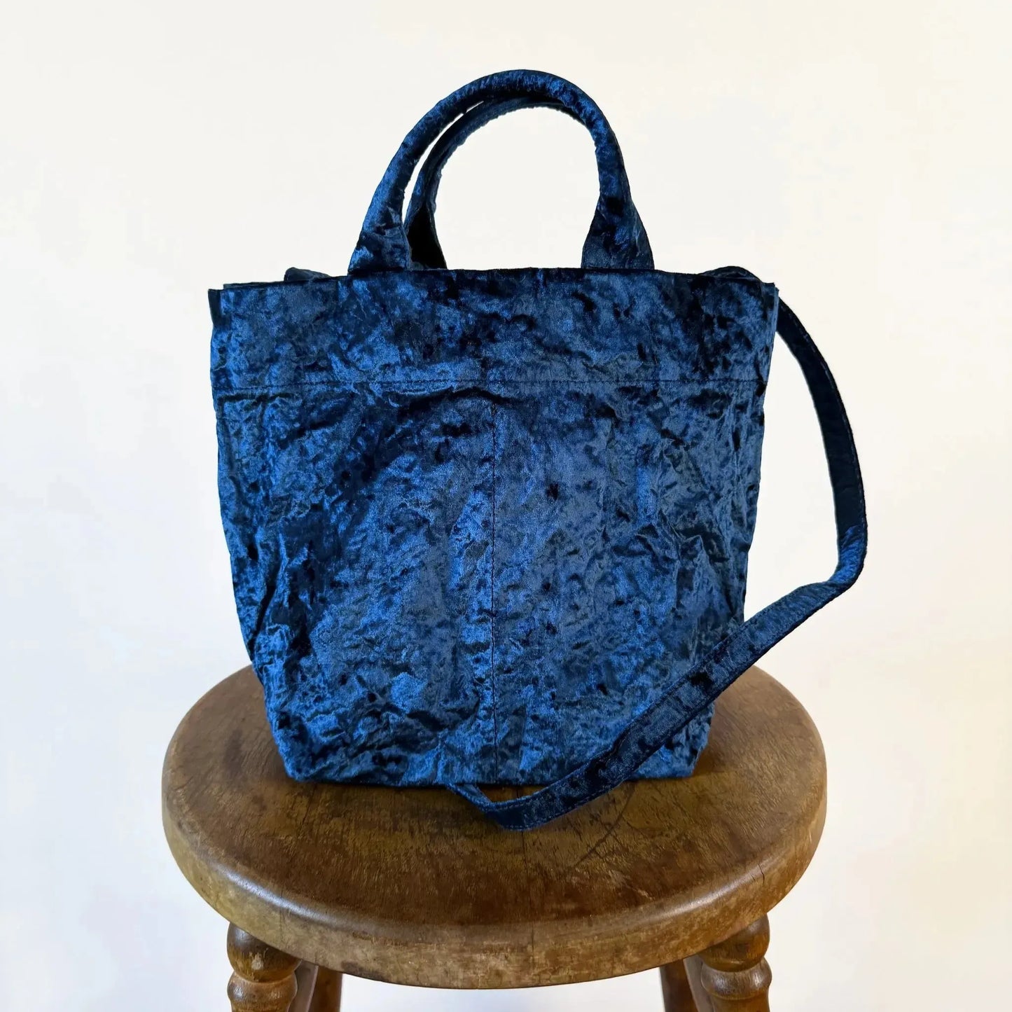 Dado in Dark Blue Velvet-Accessories-Zilla-eugenienewport