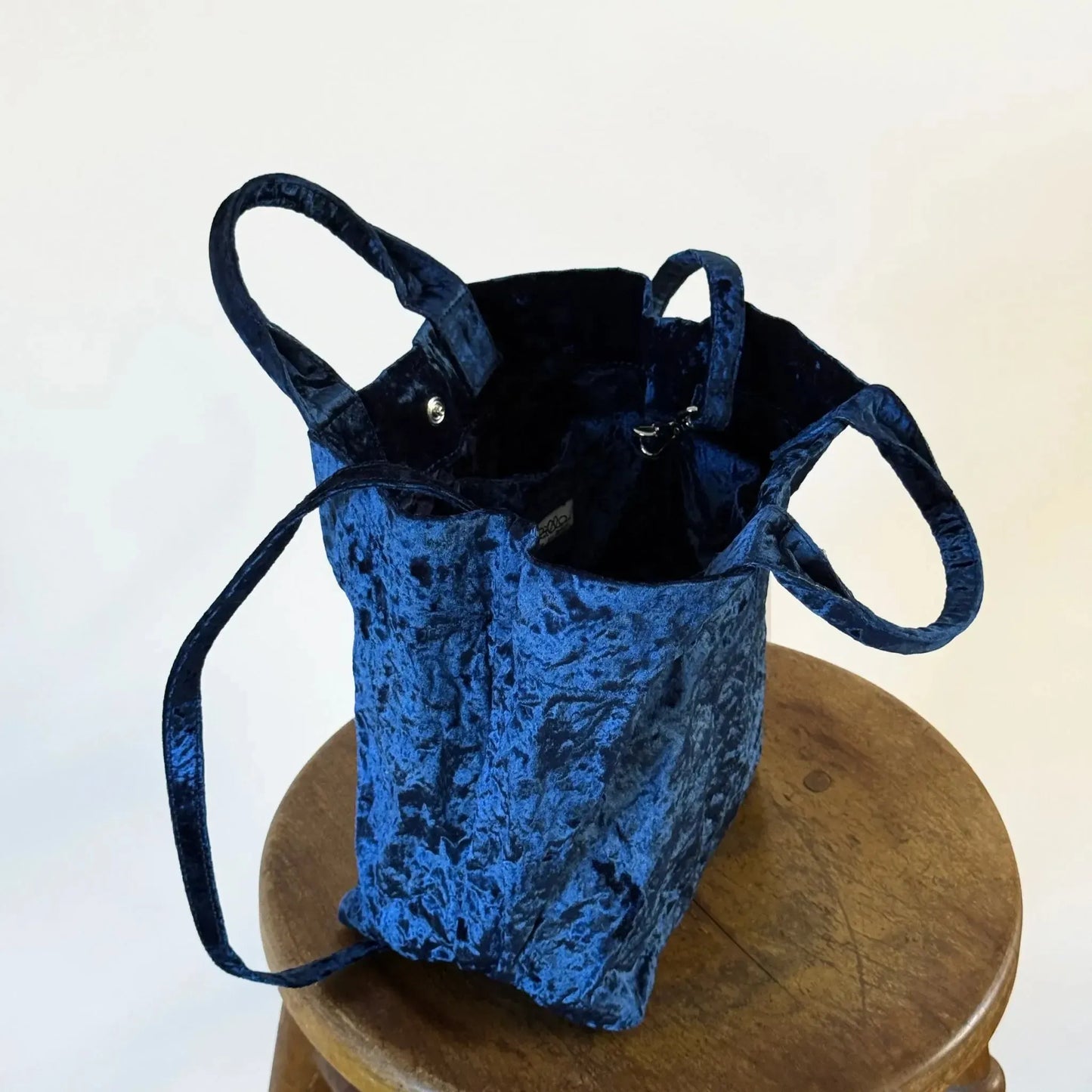 Dado in Dark Blue Velvet-Accessories-Zilla-eugenienewport