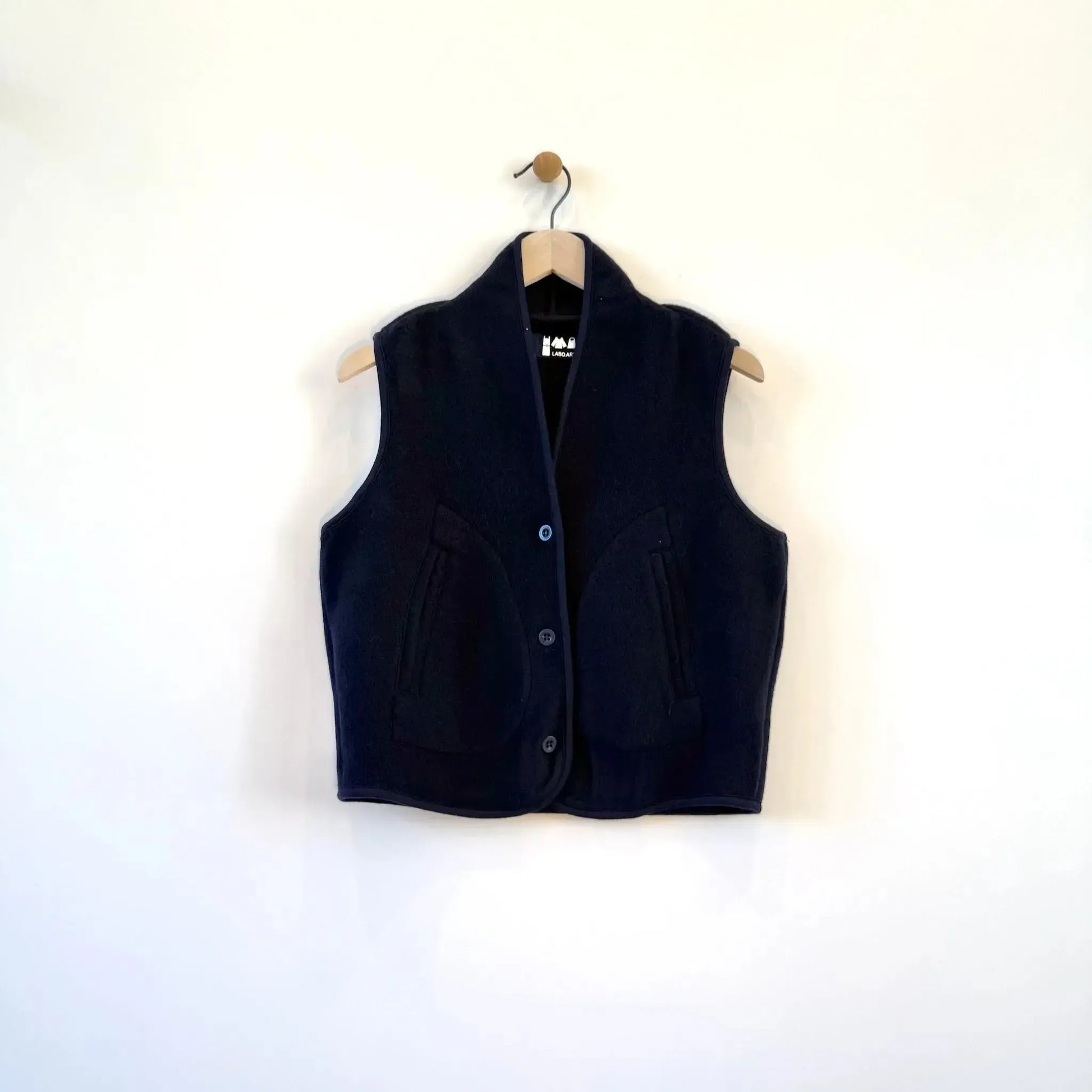Gilet Zoe Feltro in Atlantic-Jackets-Labo.Art-eugenienewport