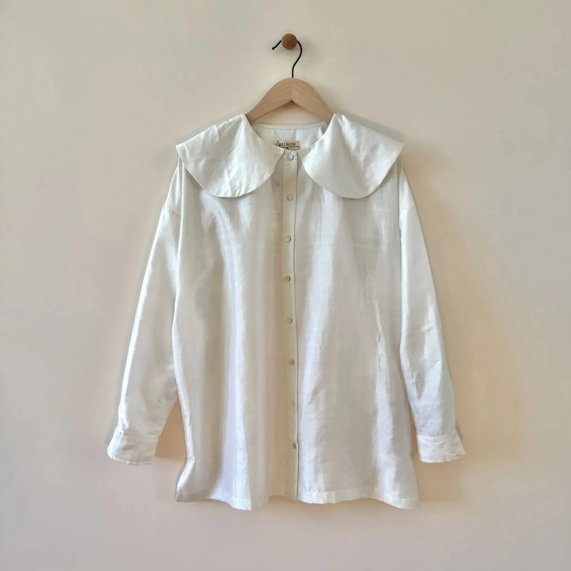 Round Collar Over Blouse in B. White-Top-Bunon-eugenienewport
