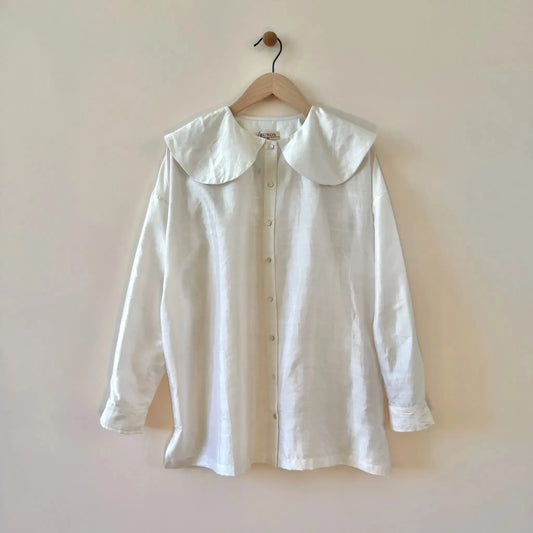 Round Collar Over Blouse in B. White-Top-Bunon-eugenienewport