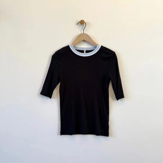 Twisted Cotton Half Sleeve T-Shirt in Black-T-Shirt-Babaco-eugenienewport