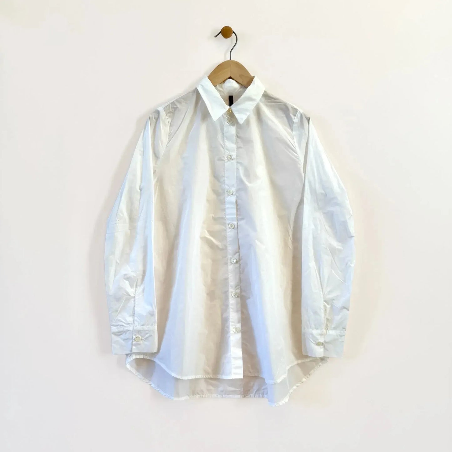 Weites Hemd in White-Tops-Katharina Hovman-eugenienewport